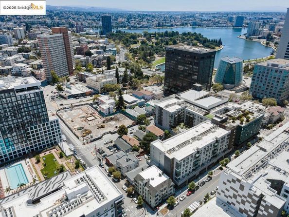 245 Oakland Ave, Oakland CA 94611