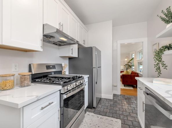 245 Oakland Ave, Oakland CA 94611