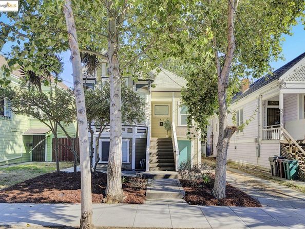 3830 Clarke St, Oakland CA 94609