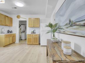 3830 Clarke St, Oakland CA 94609