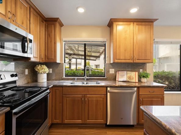 337 Rock Creek Way, Pleasant Hill CA 94523