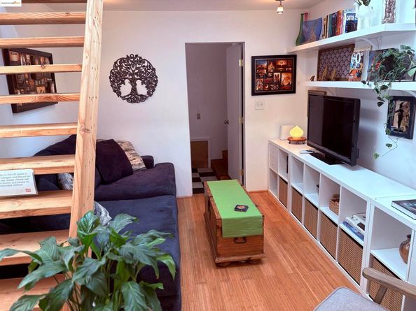 320 40Th St, Richmond CA 94805
