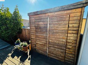 320 40Th St, Richmond CA 94805