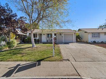 1241 Hibiscus Way
