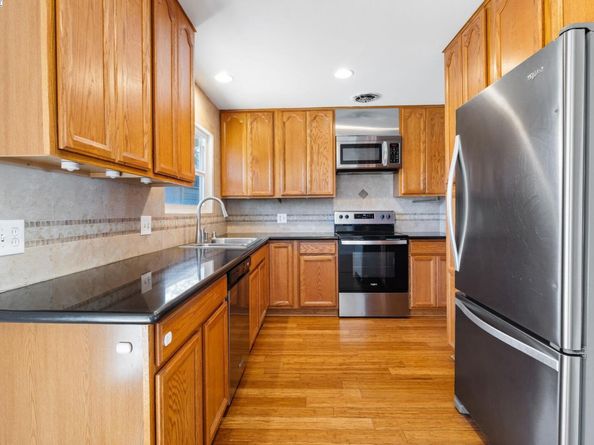 1241 Hibiscus Way, Livermore CA 94551