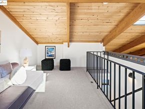 23 Binnacle HL, Oakland CA 94618