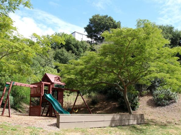 23 Binnacle HL, Oakland CA 94618