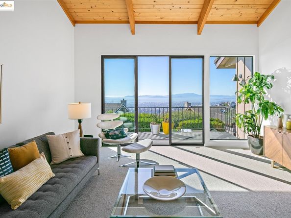 23 Binnacle HL, Oakland CA 94618