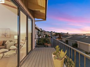23 Binnacle HL, Oakland CA 94618