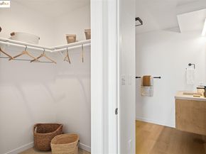 23 Binnacle HL, Oakland CA 94618