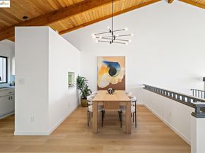 23 Binnacle HL, Oakland CA 94618