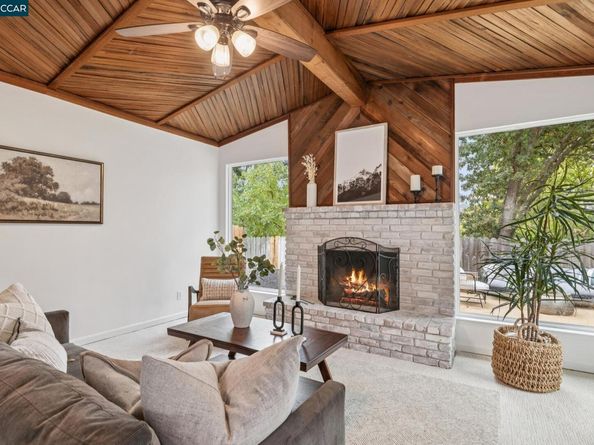 190 Verde Mesa Dr, Danville CA 94526