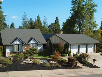 211 Arthur Ct