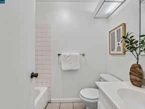 146 Ascot Ct 2, Moraga CA 94556