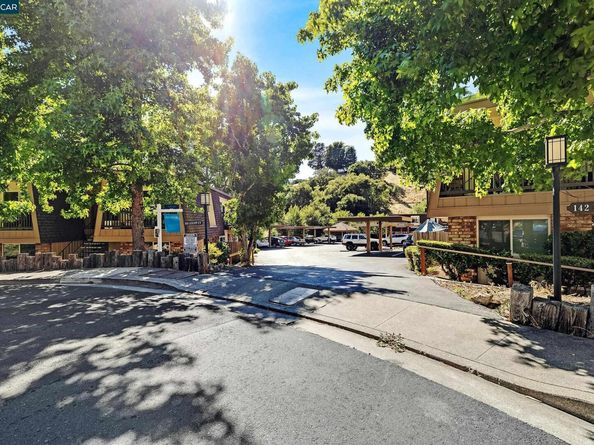 146 Ascot Ct 2, Moraga CA 94556
