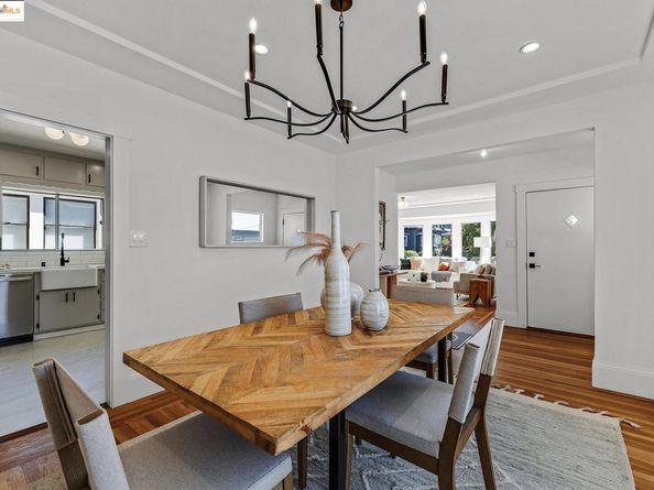 4267 Montgomery Street, Oakland CA 94611