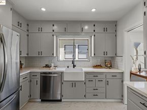4267 Montgomery Street, Oakland CA 94611