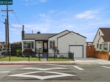 4026 Roosevelt Ave