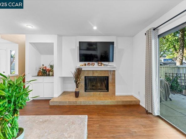 2552 Treeside Way, Richmond CA 94806