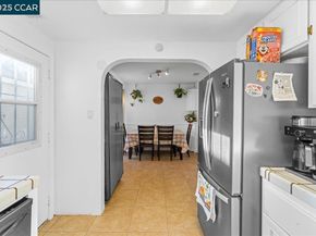 2552 Treeside Way, Richmond CA 94806