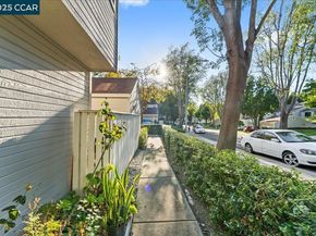 2552 Treeside Way, Richmond CA 94806