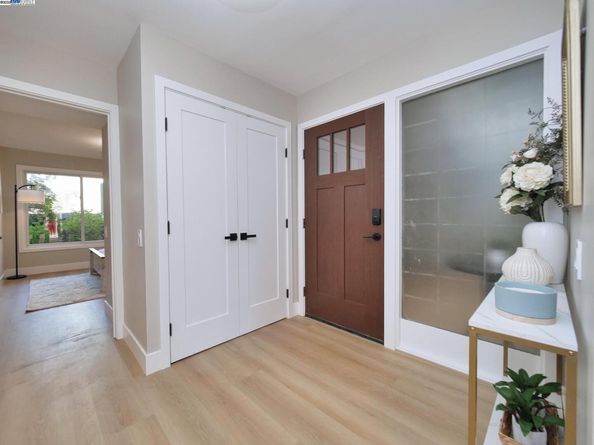 1732 Oakmont Drive 8, Walnut Creek CA 94595