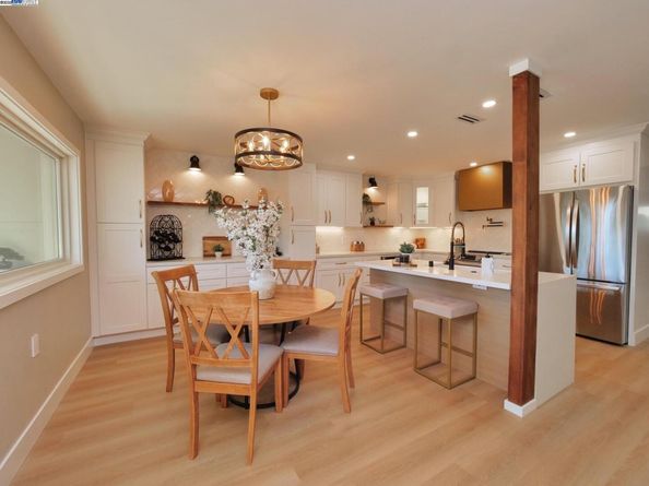 1732 Oakmont Drive 8, Walnut Creek CA 94595