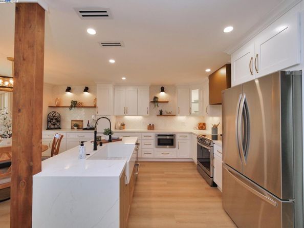 1732 Oakmont Drive 8, Walnut Creek CA 94595