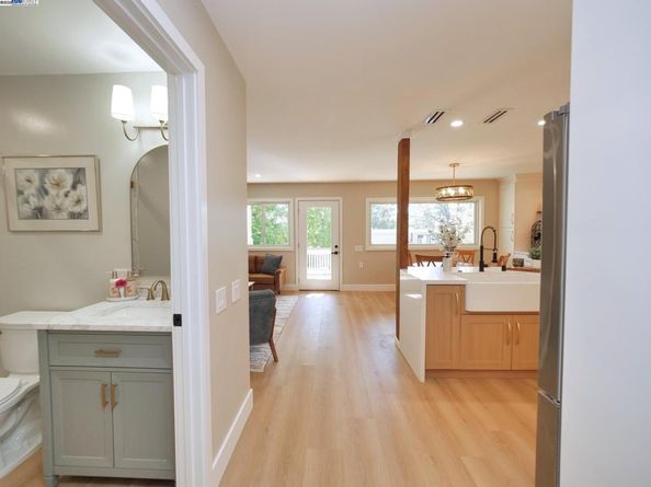1732 Oakmont Drive 8, Walnut Creek CA 94595