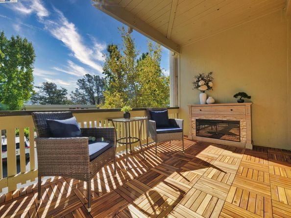 1732 Oakmont Drive 8, Walnut Creek CA 94595