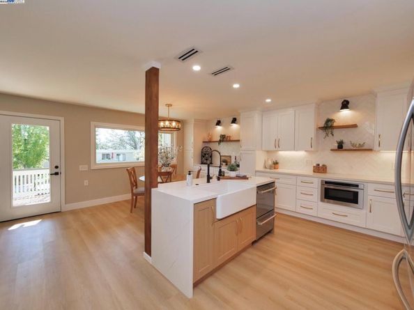 1732 Oakmont Drive 8, Walnut Creek CA 94595