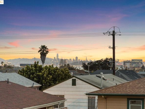 667 & 667A Alcatraz Ave, Oakland CA 94609