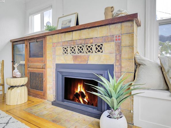 6120 Camden St, Oakland CA 94605