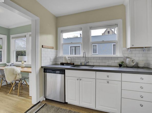 6120 Camden St, Oakland CA 94605