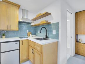 6120 Camden St, Oakland CA 94605