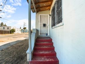 7851 Holly, Oakland CA 94621