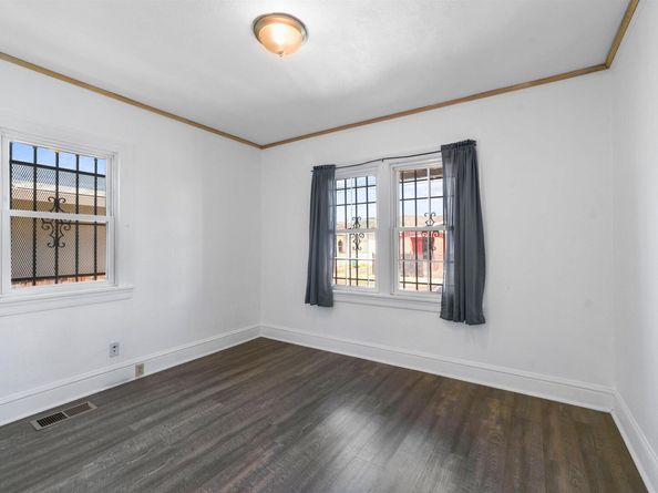 7851 Holly, Oakland CA 94621