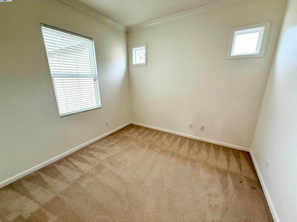 2712 Chocolate St, Pleasanton CA 94588