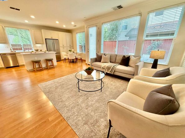 2712 Chocolate St, Pleasanton CA 94588