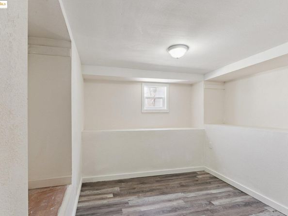 2322 E 21st St, Oakland CA 94601