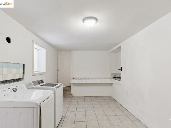 2322 E 21st St, Oakland CA 94601