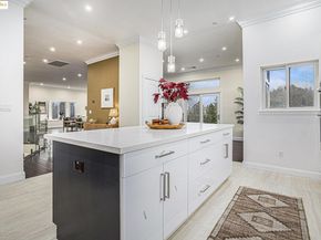 130 Arbor View Ln, Lafayette CA 94549