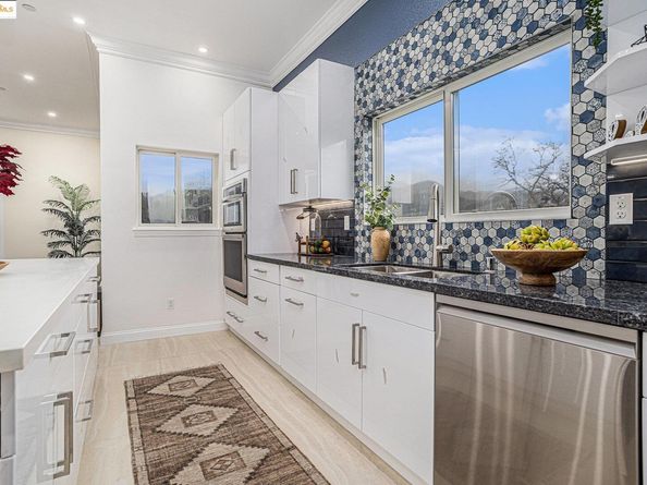 130 Arbor View Ln, Lafayette CA 94549