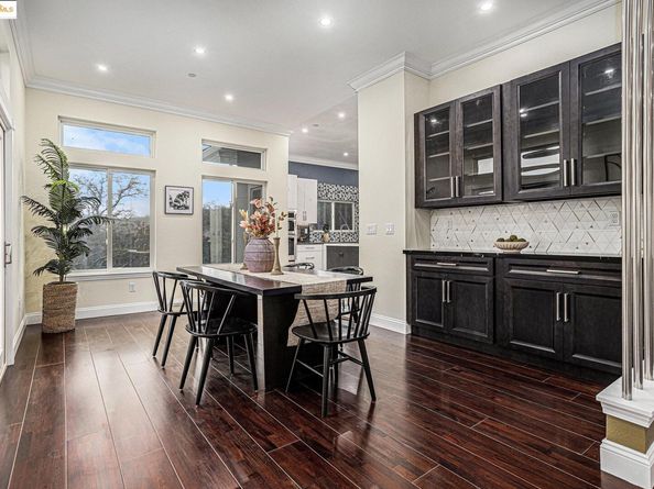 130 Arbor View Ln, Lafayette CA 94549