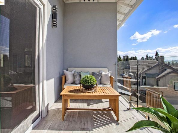 130 Arbor View Ln, Lafayette CA 94549