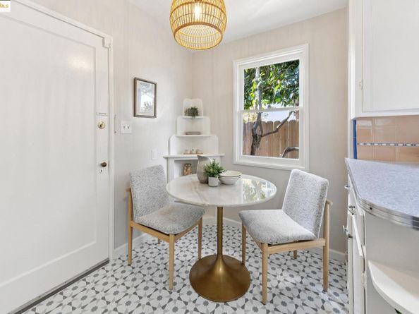 5318 Fleming Avenue, Oakland CA 94619