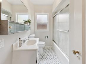 5318 Fleming Avenue, Oakland CA 94619
