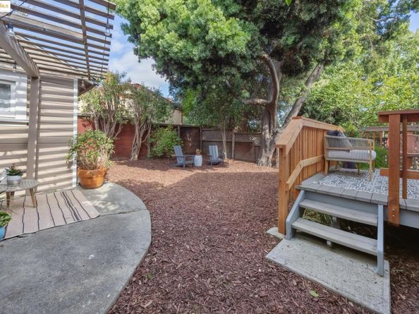 5318 Fleming Avenue, Oakland CA 94619