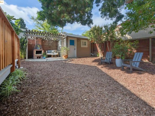 5318 Fleming Avenue, Oakland CA 94619