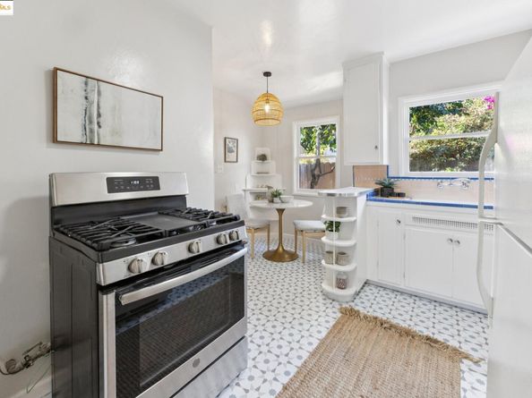 5318 Fleming Avenue, Oakland CA 94619